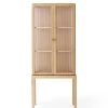 Audo Copenhagen Curiosity Cabinet, high fra> Vitrineskabe