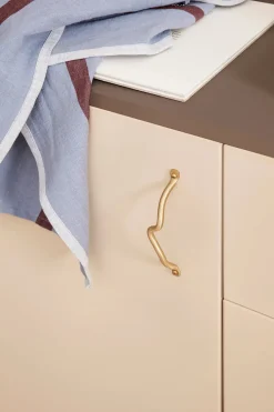 Ferm Living Curvature handle fra><noscript><img width=