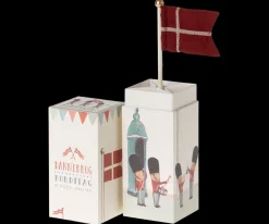 Maileg Dannebrog, Bordflag - Small fra><noscript><img width=