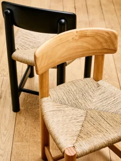 GUBI Daumiller Side Chair, black pine fra><noscript><img width=