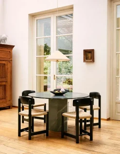 GUBI Daumiller Side Chair, golden pine fra><noscript><img width=