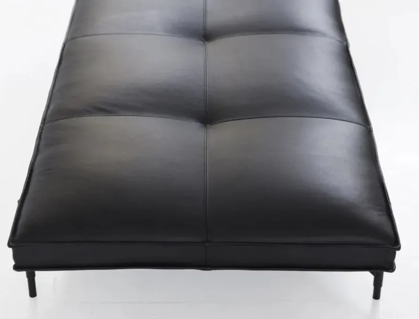 Handvärk Daybed, sort læder fra HANDVÄRK> Daybeds