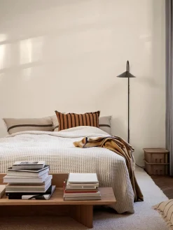 Ferm Living Daze sengetæppe fra><noscript><img width=