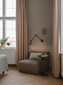 Muuto Dedicate L2 Væglampe fra> Væglamper|Skrivebordslamper