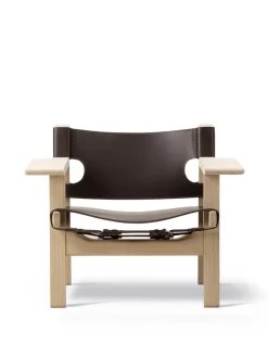 Fredericia Furniture Den Spanske Stol i mørkebrun læder, eg sæbe af Børge Mogensen> Lænestole