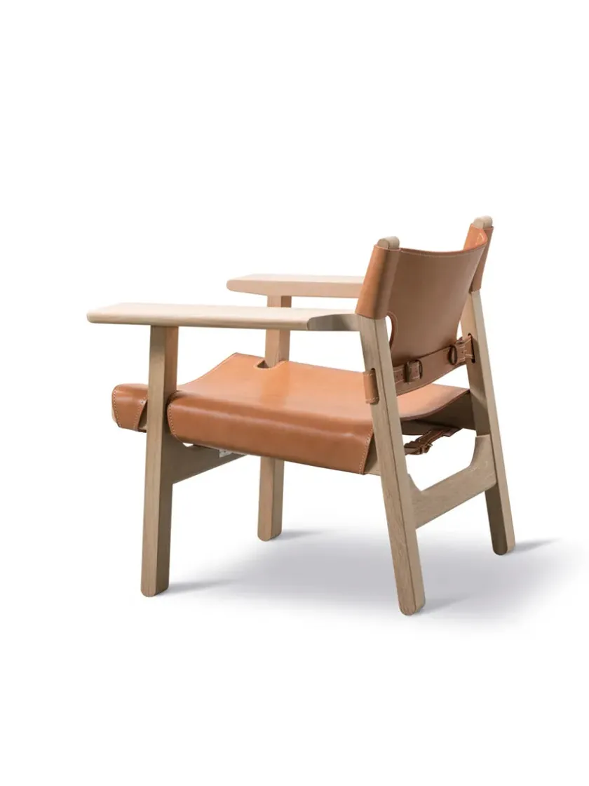 Fredericia Furniture Den Spanske Stol i sort læder, valnød olie af Børge Mogensen> Lænestole