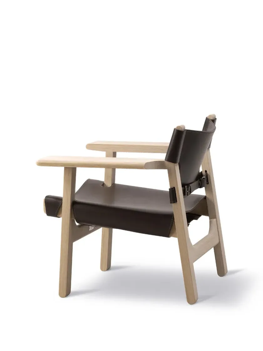 Fredericia Furniture Den Spanske Stol i sort læder, eg sort lak af Børge Mogensen> Lænestole