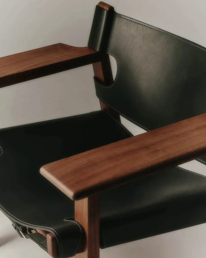 Fredericia Furniture Den Spanske Stol i sort læder, eg sæbe af Børge Mogensen> Lænestole