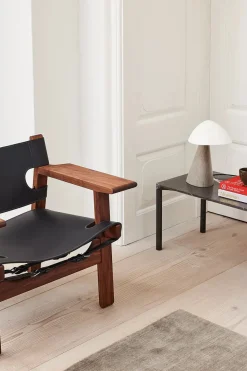Fredericia Furniture Den Spanske Stol i sort læder, eg sæbe af Børge Mogensen><noscript><img width=
