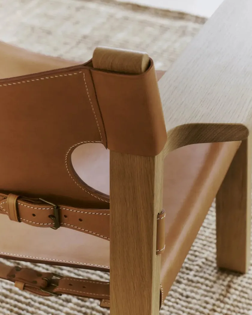 Fredericia Furniture Den Spanske Stol i sort læder, eg sæbe af Børge Mogensen> Lænestole