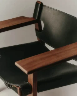 Fredericia Furniture Den Spanske Stol i sort læder, røget eg olie af Børge Mogensen><noscript><img width=