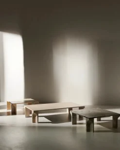 GUBI Doric Coffee Table 140 x 80 cm, Neutral White Travertine fra><noscript><img width=