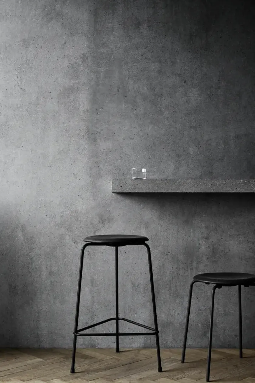 Fritz Hansen Dot barstol, sort af Arne Jacobsen> Barstole