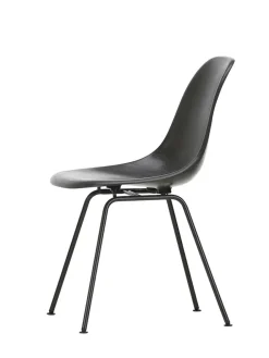Vitra Eames Fiberglass Chair DSX, sortlakeret fra><noscript><img width=