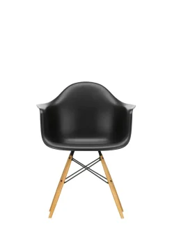 Vitra Eames Plastic Armchair DAW, ahorntræ fra><noscript><img width=