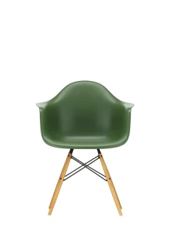 Vitra Eames Plastic Armchair DAW, ahorntræ fra><noscript><img width=