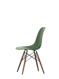 Vitra Eames Plastic Side Chair DSW, mørkbejdset ahorntræ fra><noscript><img width=
