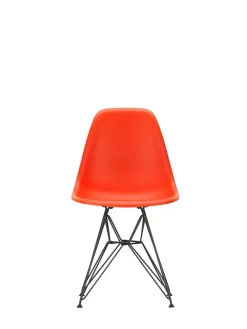 Vitra Eames Plastic Side Chair DSR, sort pulverlakeret fra><noscript><img width=