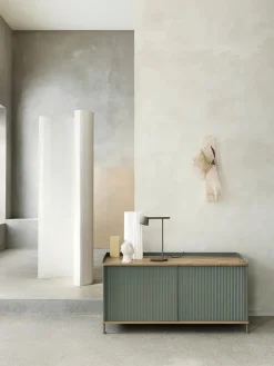 Muuto Enfold Sideboard, 124 x 45 cm fra> Skænke