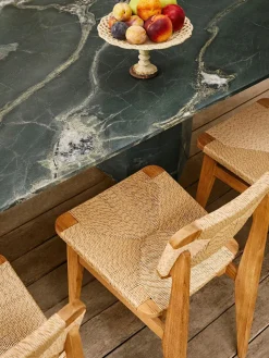 GUBI Epic Outdoor Dining Table, elliptical fra> Haveborde