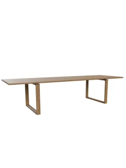 Fritz Hansen Essay Spisebord af Cecilie Manz><noscript><img width=