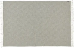 Silkeborg Uldspinderi Fanø Plaid, light nordic grey fra> Gaver Til Ham|Puder Og Plaider