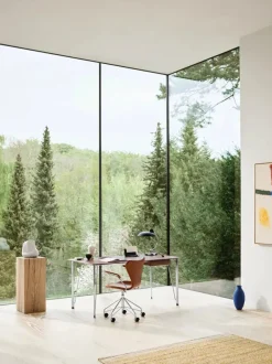 Fritz Hansen FH3605™ Skrivebord m. Skuffe af Arne Jacobsen><noscript><img width=