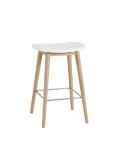 Muuto Fiber Bar Stool Wood fra> Barstole