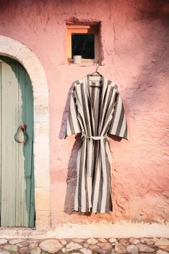 Ferm Living Field Robe, camel/red fra><noscript><img width=
