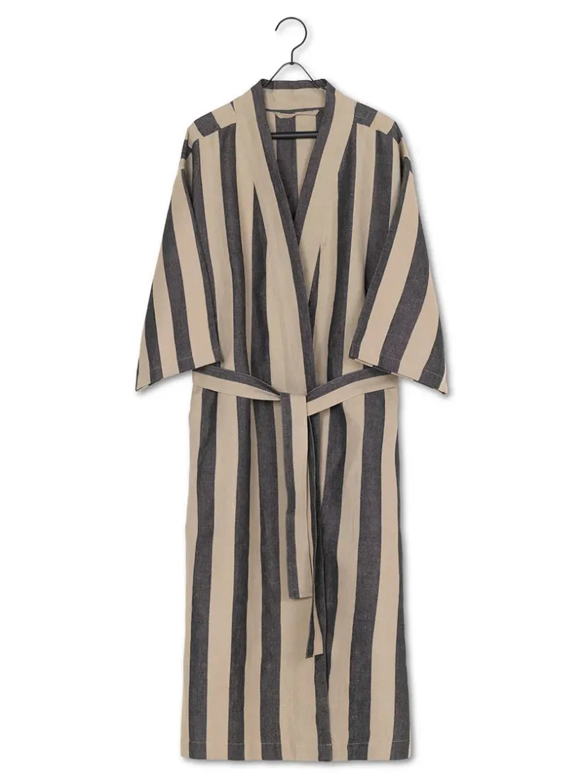 Ferm Living Field Robe, sand/black fra> Tøj|Badeværelsestekstiler