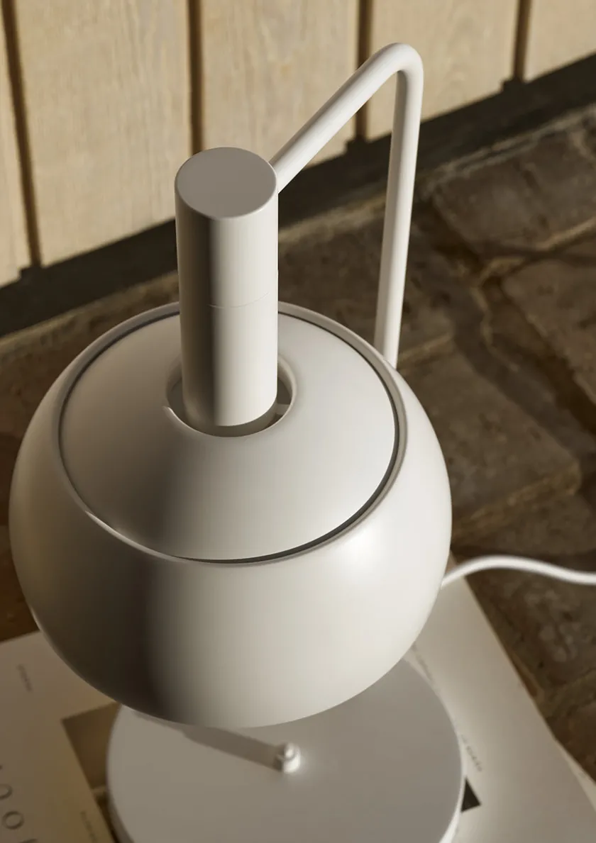 Louis Poulsen FJ Elements Table Lamp fra> Spots