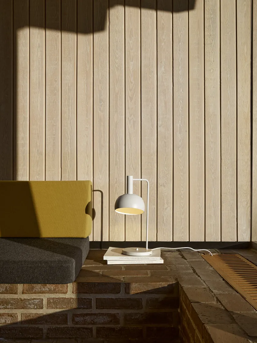 Louis Poulsen FJ Elements Table Lamp fra> Spots