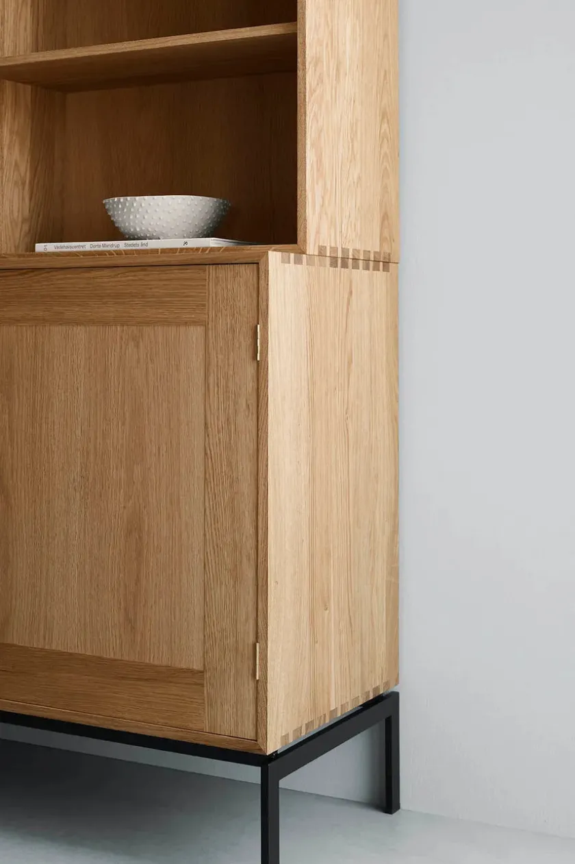 Carl Hansen & Søn FK63 Kabinet fra> Skænke