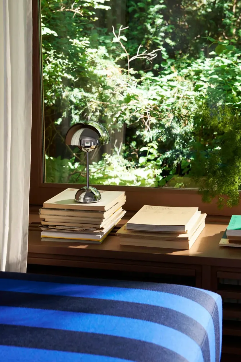 &Tradition Flowerpot Portable VP9 Bordlampe af Verner Panton> Gaver Til Hende|Portable Lamper