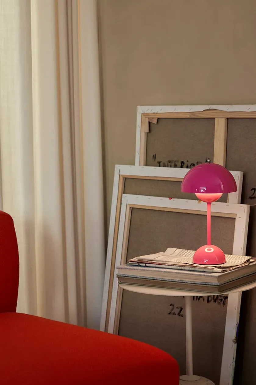 &Tradition Flowerpot Portable VP9 Bordlampe af Verner Panton> Gaver Til Hende|Portable Lamper