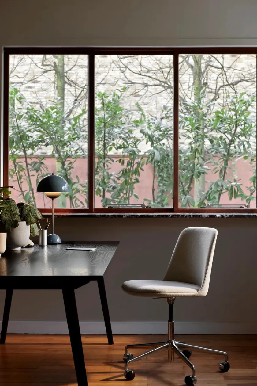 &Tradition Flowerpot VP3 bordlampe af Verner Panton> Gaver Til Hende|Spots