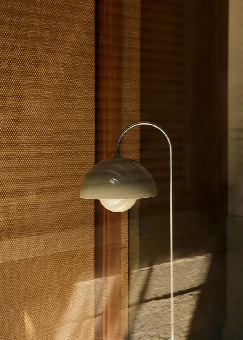 &Tradition Flowerpot VP12 Gulvlampe fra> Spots|Gulvlamper