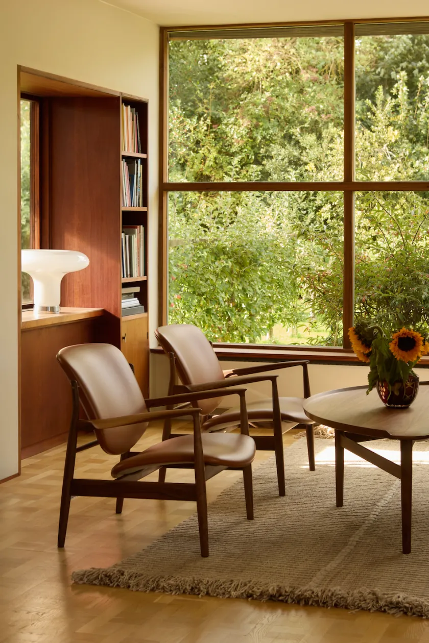 House of Finn Juhl France Chair, valnød af Finn Juhl> Lænestole