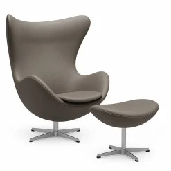 Fritz Hansen Ægget, Lava Essential læder, med returdrej inkl. skammel af Arne Jacobsen> Lænestole
