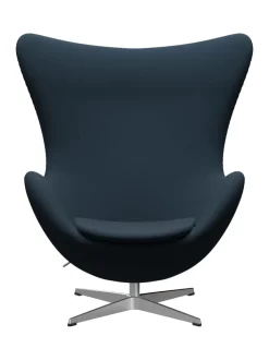 Fritz Hansen Ægget, sort læder/aluminium af Arne Jacobsen><noscript><img width=