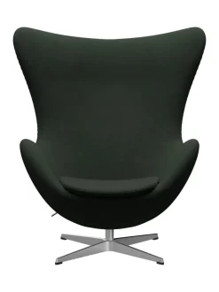 Fritz Hansen Ægget, sort læder/aluminium af Arne Jacobsen><noscript><img width=