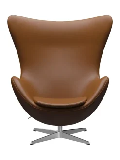 Fritz Hansen Ægget, sort læder/aluminium af Arne Jacobsen><noscript><img width=