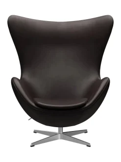 Fritz Hansen Ægget, sort læder/aluminium af Arne Jacobsen><noscript><img width=