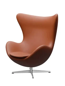 Fritz Hansen Ægget, sort læder/aluminium af Arne Jacobsen><noscript><img width=