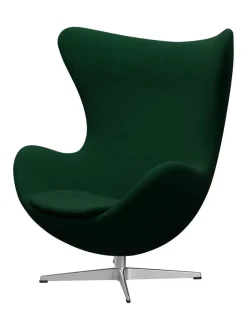 Fritz Hansen Ægget, sort læder/aluminium af Arne Jacobsen><noscript><img width=