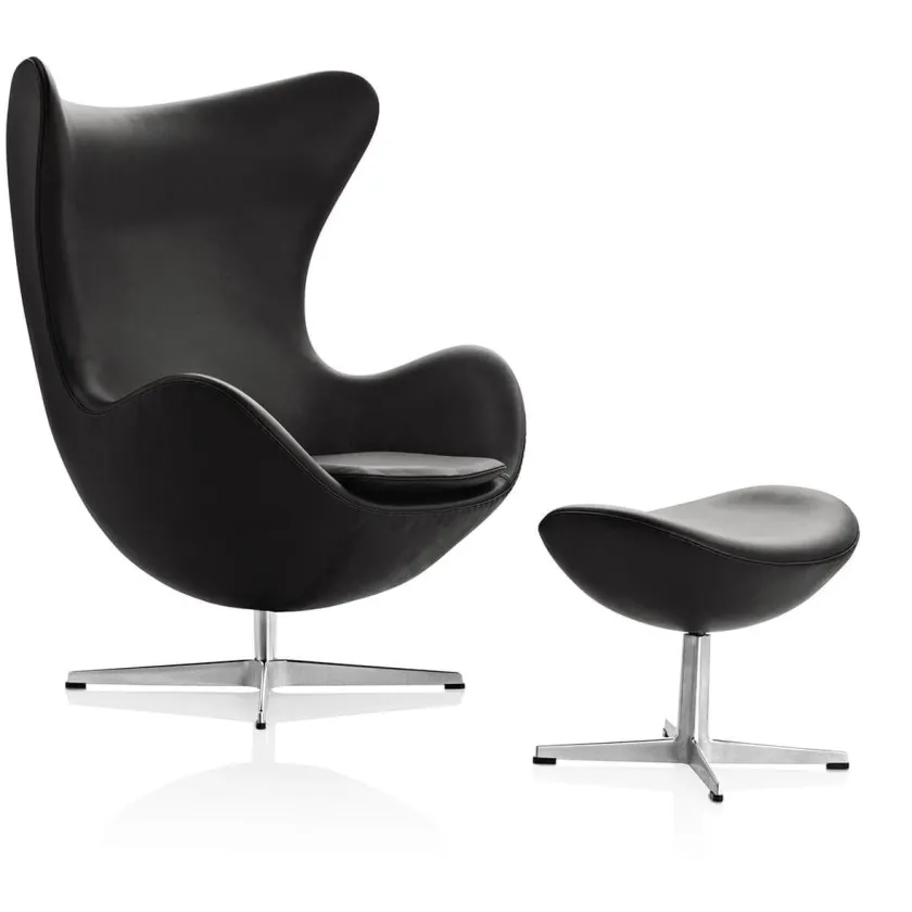 Fritz Hansen Ægget, Valnød Grace læder, uden returdrej inkl. skammel af Arne Jacobsen> Lænestole