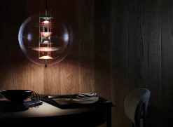 Verpan Globe, Brass Finish pendel Ø40 af Verner Panton><noscript><img width=
