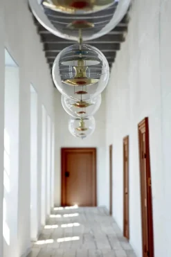 Verpan Globe, Glass pendel Ø40 af Verner Panton><noscript><img width=