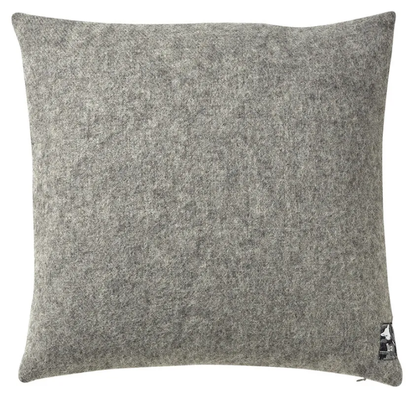 Silkeborg Uldspinderi Gotland pude, 50x50 cm fra> Gaver Til Hende|Puder Og Plaider