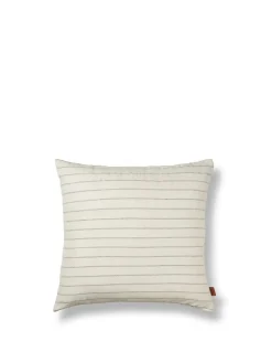 Ferm Living Grand Cushion, offwhite/chocolate fra> Puder Og Plaider|Puder